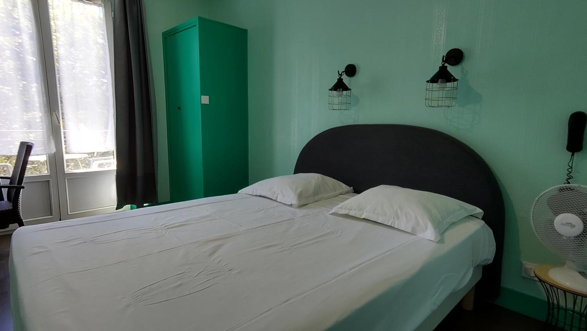 Hotel Le Colibri Экс-ле-Бен Экстерьер фото